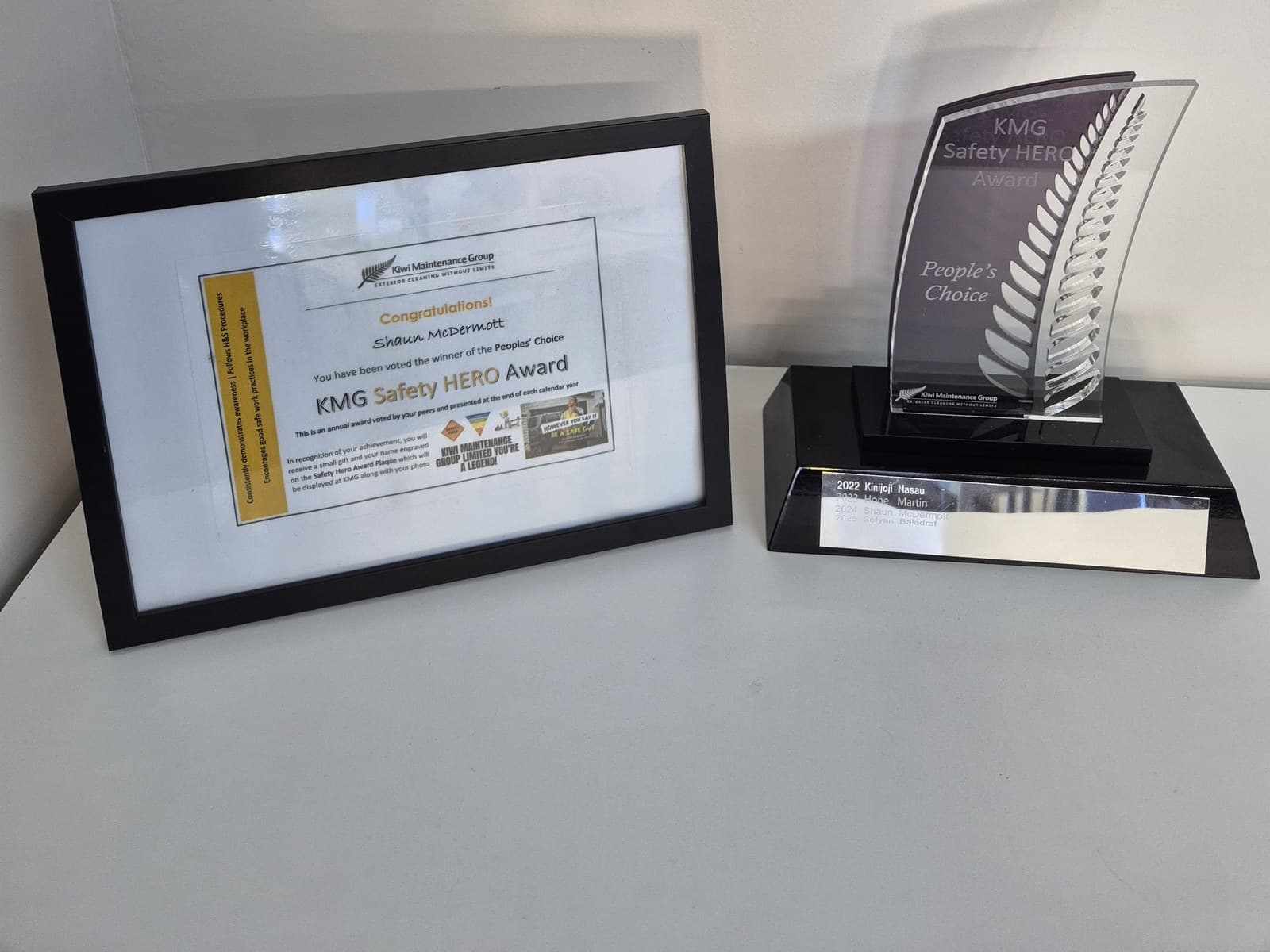 The KMG Safety HERO People's Choice award and certificate